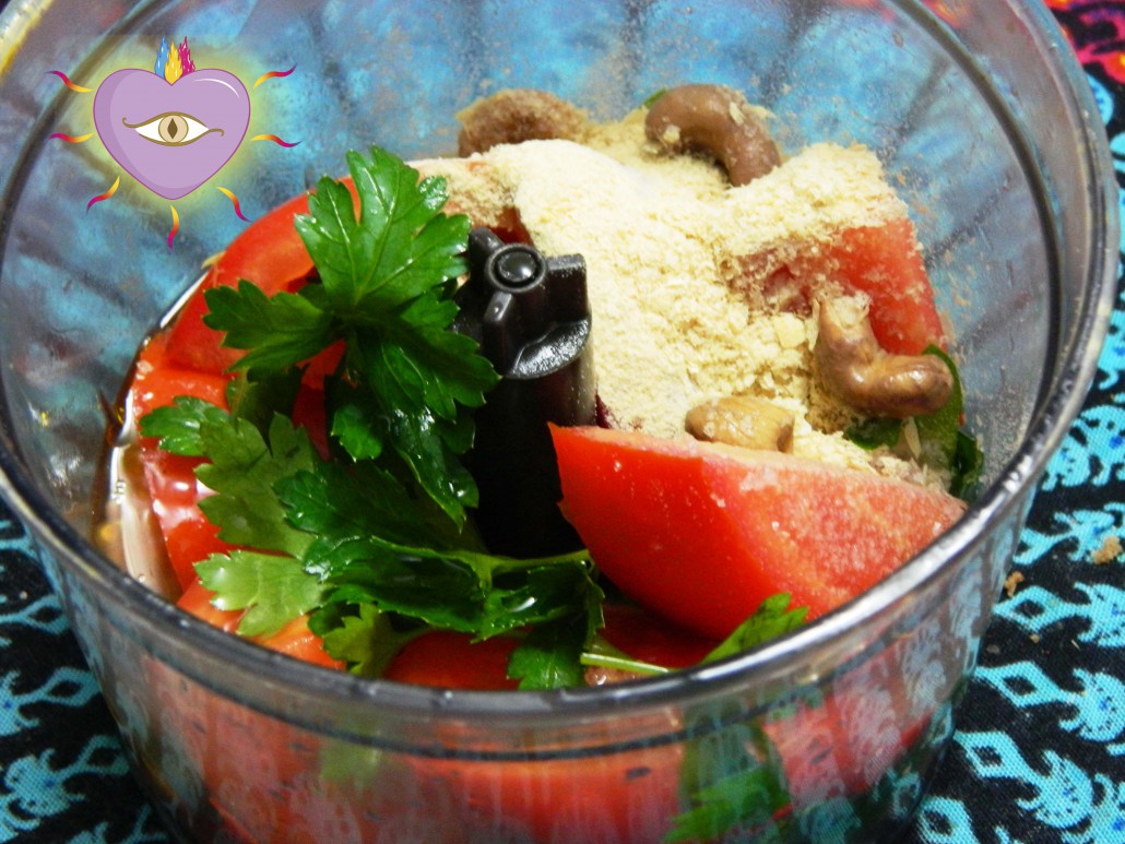 salsa tomate y perejil con semillas o castañas de cajú